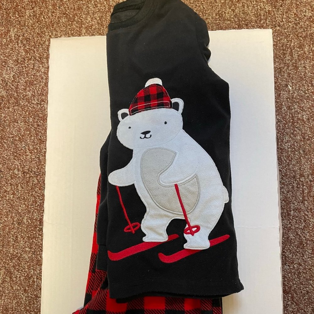 2-Piece Polar Bear Pajamas